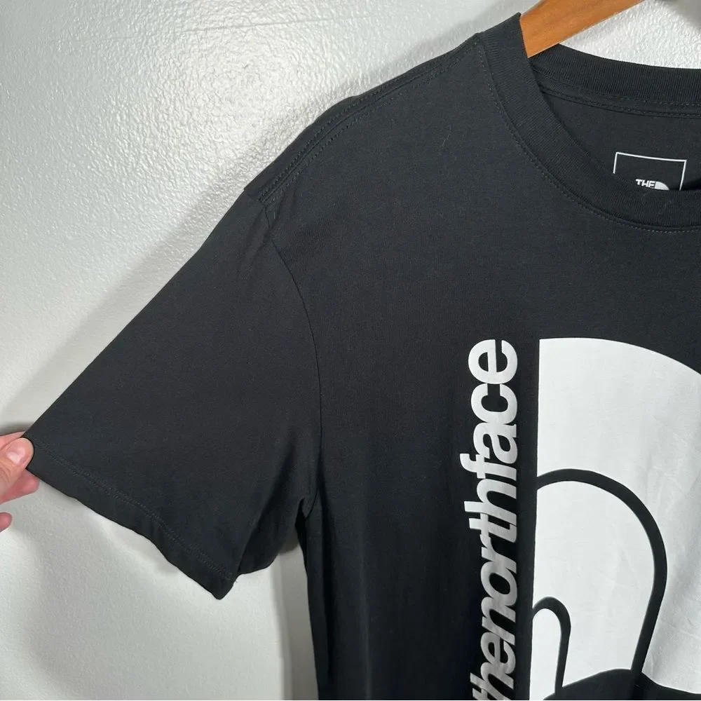 The North Face Men’s Jumbo Short Sleeve Half Dome Logo Tee Size Medium Casual